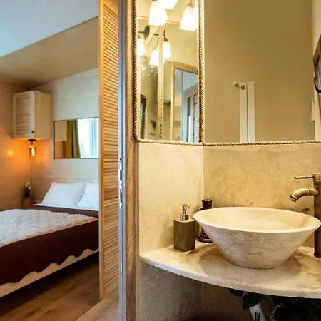 Belvedere Deva Room photo
